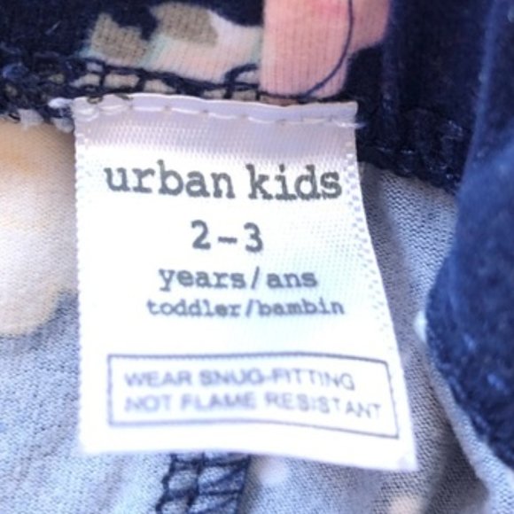 Urban Kids sequin pajama for a 2-3 years old - Picture 4 of 7